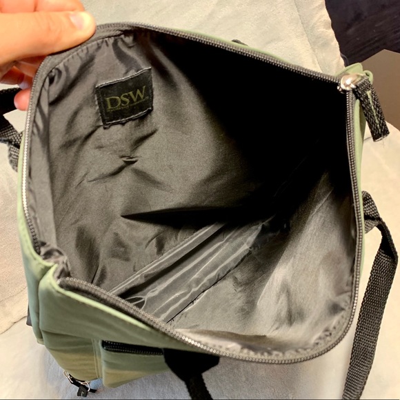 DSW Overnight Bag - Picture 5 of 7